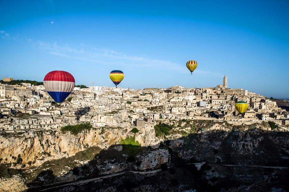 Caro Andrea, come sarà il tempo e il vento a Matera per prossimo we? Mongolfiere in Volo. #MBF <a href="/AndGiuliacci/">Andrea Giuliacci</a> #meteo