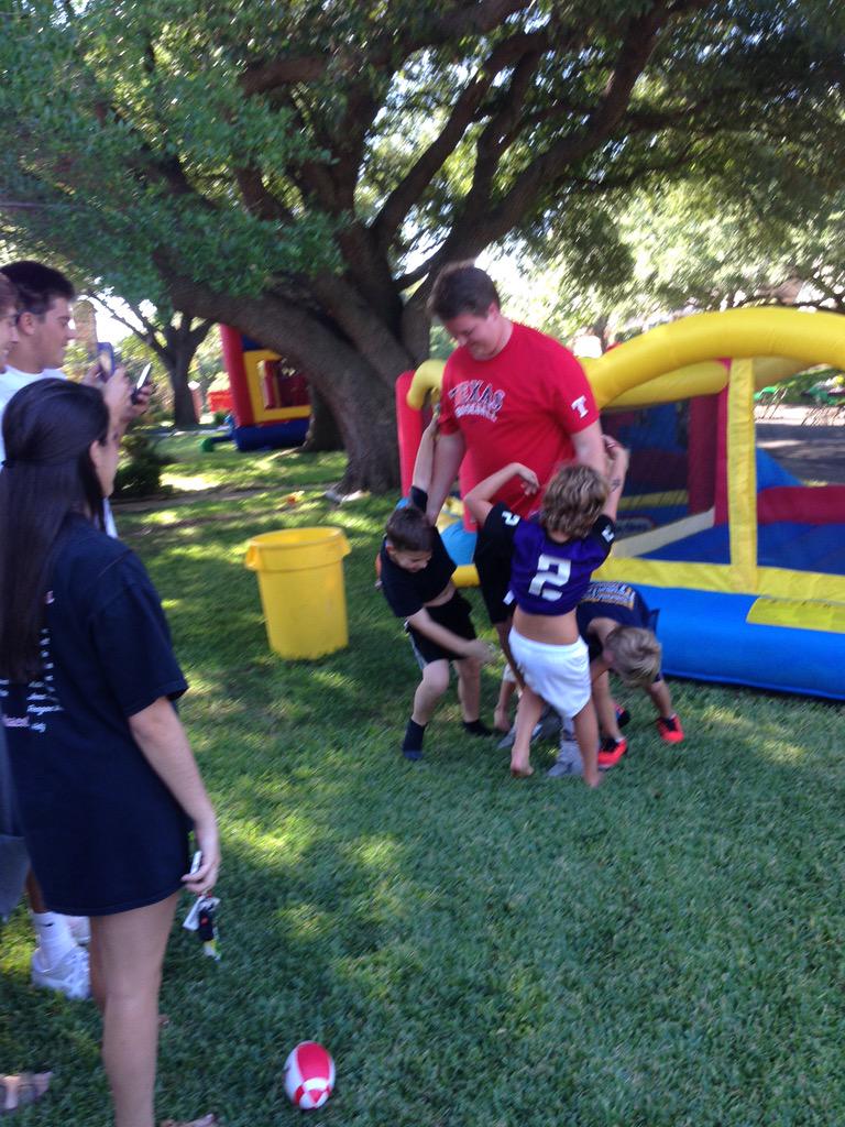 bholland825's tweet image. Football players were a big hit at the Merriman Park Fall Festival. #gangtackle