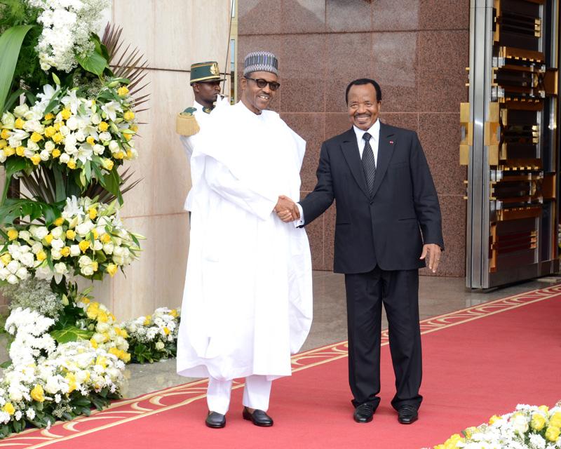PR_Paul_BIYA's tweet photo. Mes félicitations à mon homologue MUHAMMADU BUHARI lors de la fête nationale du Nigeria: http://t.co/3mLehL09cp http://t.co/IbQWjQ9NjB