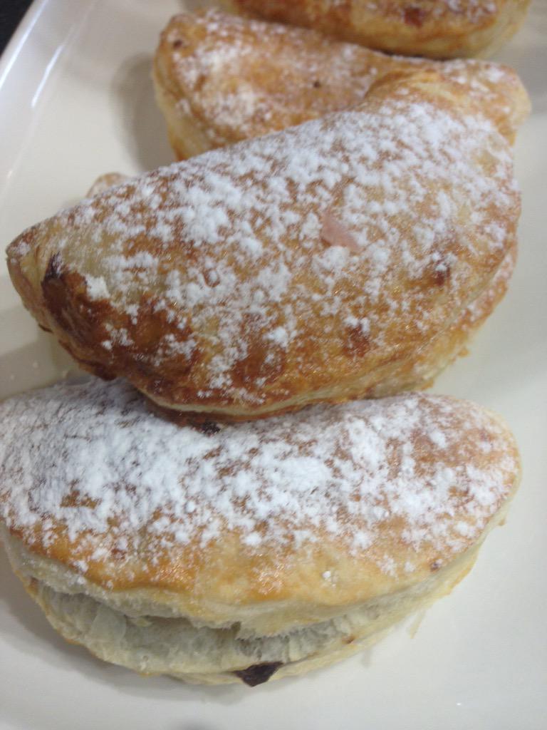 YCwtchCoffi's tweet photo. Freshly made #nutella #puff #pastries at Y Cwtch http://t.co/XHjqtjyJM7