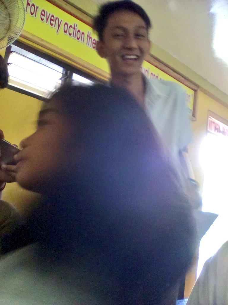 Ameow11's tweet image. @VonLeander #motionpic 💁👭👬