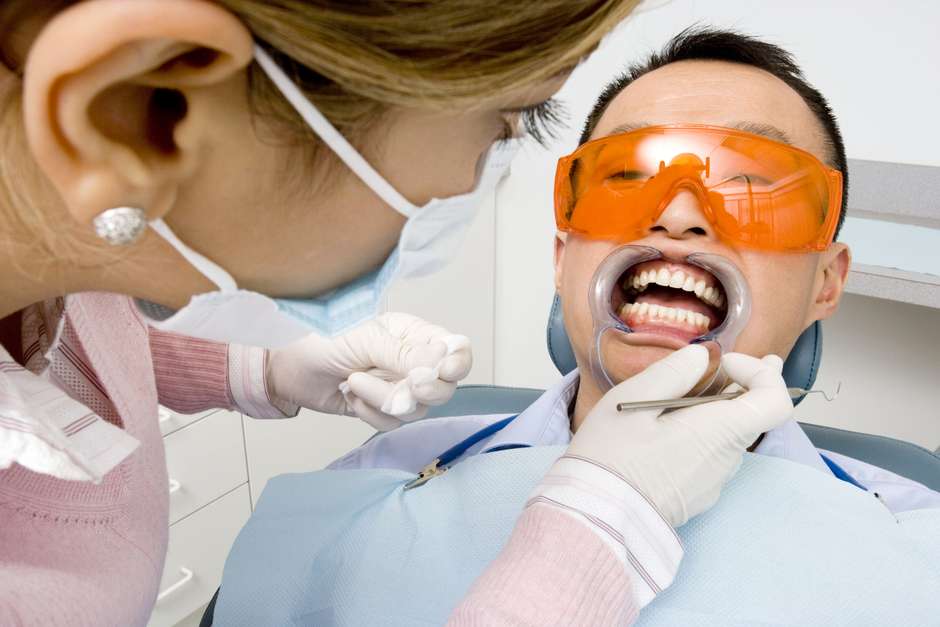 RuberDental's tweet photo. ¿Qué causa las manchas en los dientes? http://t.co/aIyN8vUPl2 vía @Terracolombia http://t.co/HTTSQK4IpH