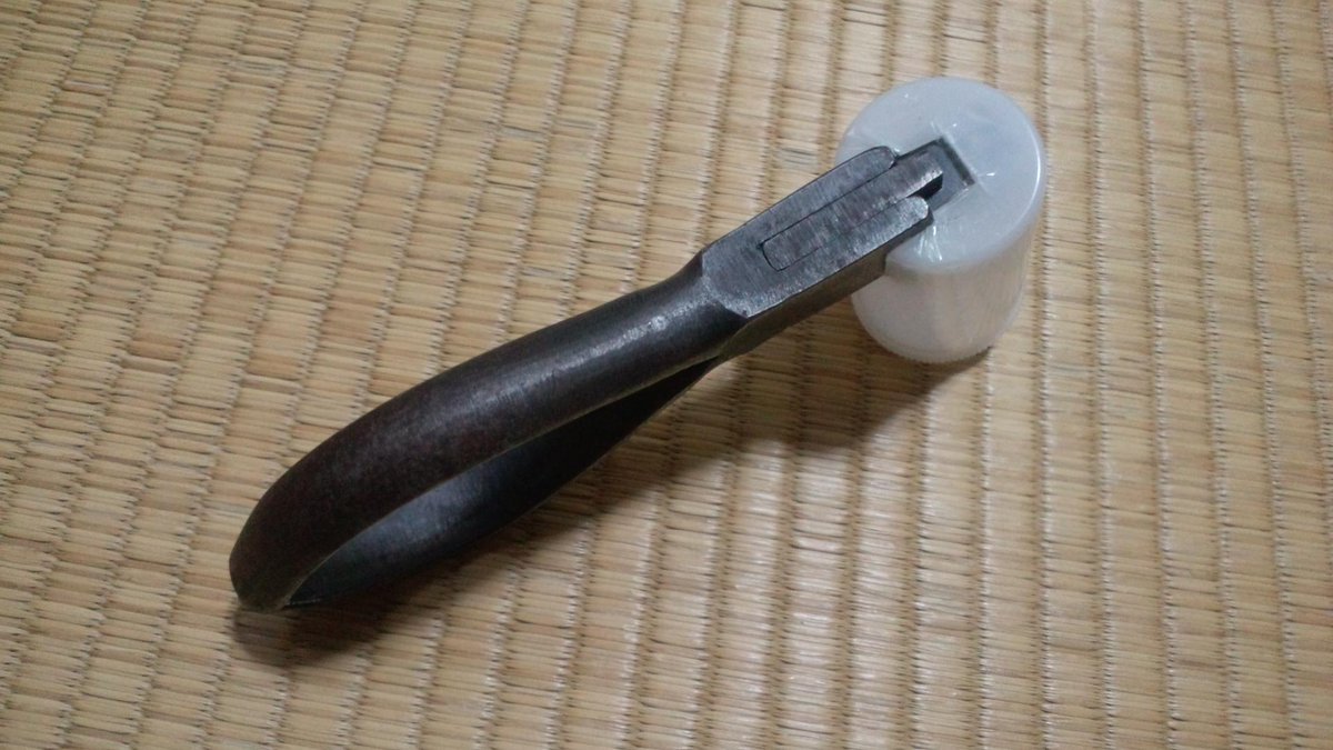 久しぶりに35mmフィルムを買ったので、早速業務改善。 改札鋏に券片