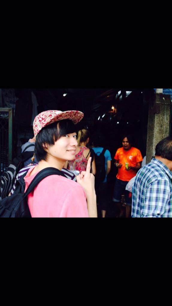 武石ゼミ15 武石ゼミ人物紹介11 商業貿易学科3年 八田将徳 卒論テーマ ファッション 趣味 Bump 古着 古着loveな副ゼミ長 音楽が好きすぎて急に歌い出します 色々面白いお方です スタバに行くときは基本1番大きいサイズを頼むらしい Http T Co