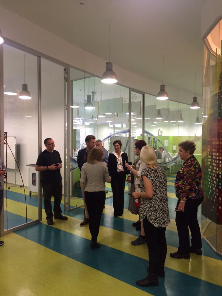 AnneKnock's tweet photo. Love being with our wonderful friends @colemontse today #scilvisiontour15 http://t.co/Qd5X8lnUVT