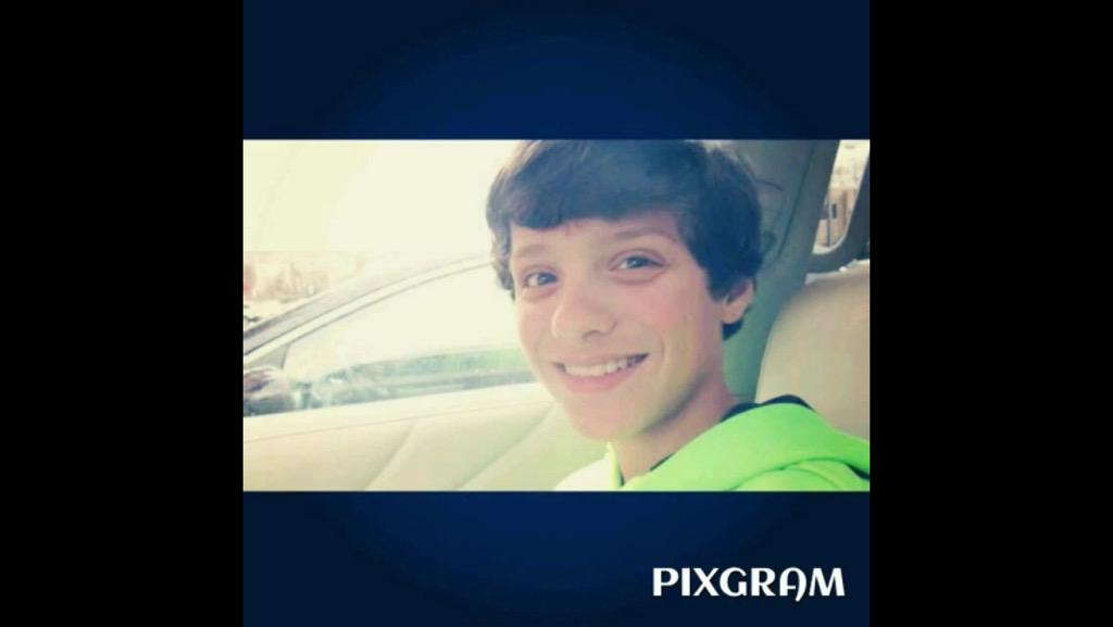 BroPixel's tweet image. #RIPCaleb