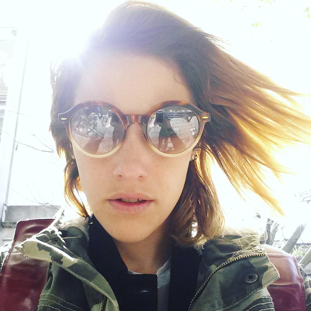 rubiamala_'s tweet photo. Post @Mo_Week #selfie con mis nuevas gafas de @opticanova #jfull // Lee todo en http://t.co/SHdrAOBYTq http://t.co/M0B29S2Ffe