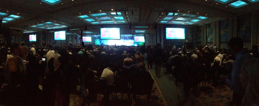 11 mins and counting to the Opening Keynote at #GartnerSYM