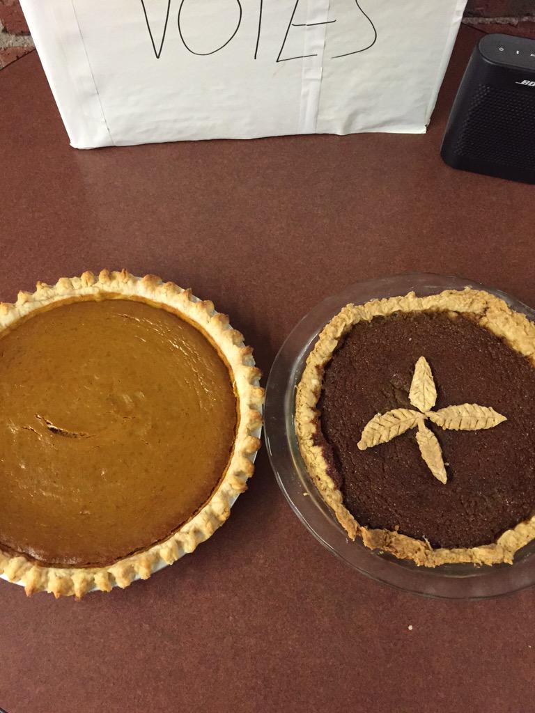 GuelphFSGrad's tweet photo. Pies are in place and ready for the 1st Monday Morning Munchies Bake-Off ft. @DeSnooza vs @_nicolescott_ #foodscience http://t.co/VryPGdKuPj