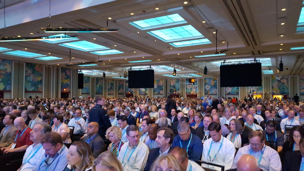 Just a few people in the room for the keynote. #GartnerSYM knows how to put on a show.