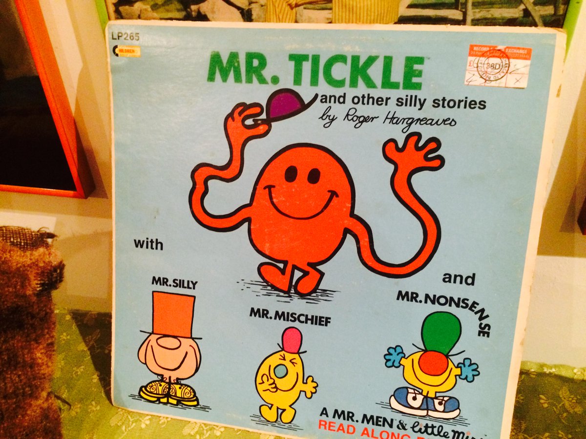 oldbrownshoo's tweet photo. My favourite London boot sale @chiswickcarboot delivers once again... £1 
#TickleHQ 
@MrMenOfficial http://t.co/E1t0cQlULp