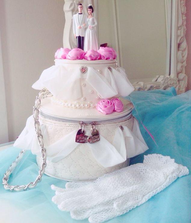 Betsey Johnson on Twitter My wedding cake bag is 1 of my Betsey Johnson on Twitter My wedding cake bag is 1 of my