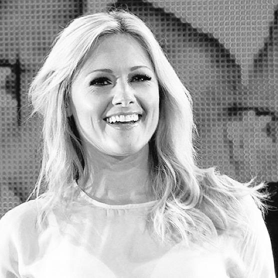 __helenefischer's tweet photo. 😊💗 #helenefischer http://t.co/p8PlkDGycl