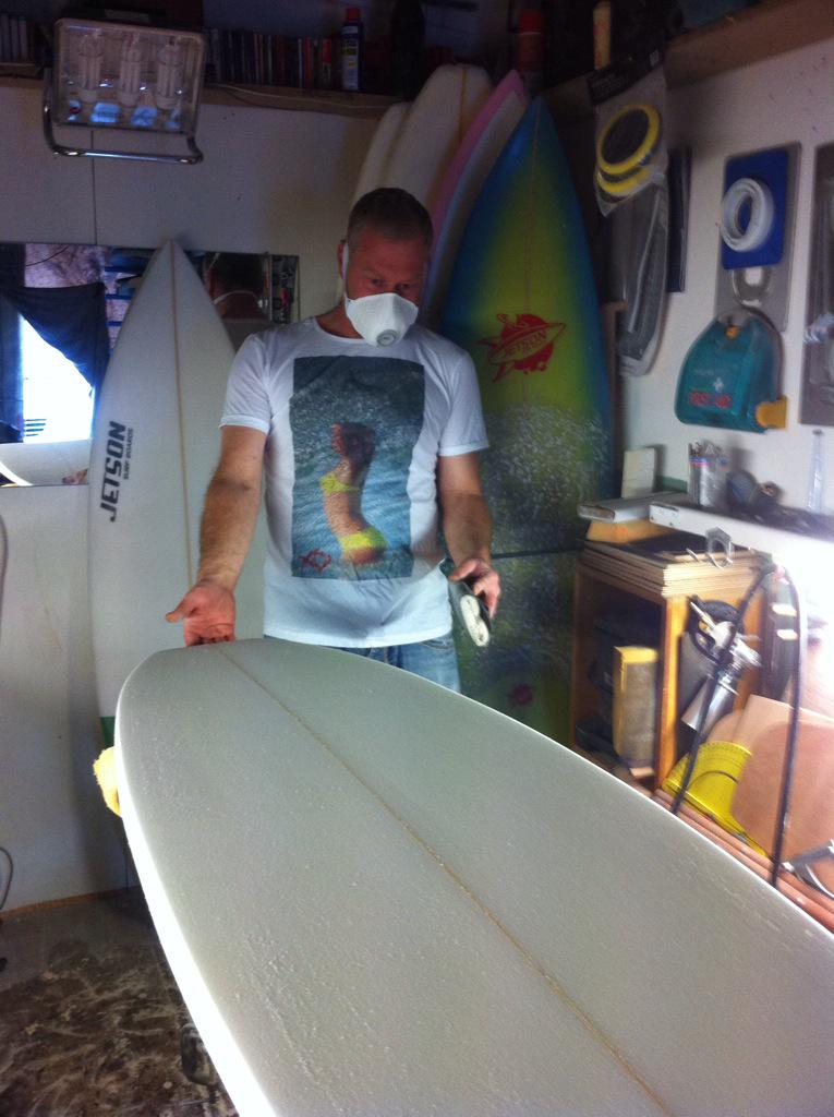 jetsonsurfboard's tweet photo. Another Jetty is born @jetsonsurfboard @xo2world @DEADLEGACY1 @US_Blanks http://t.co/MlNP45TXlJ