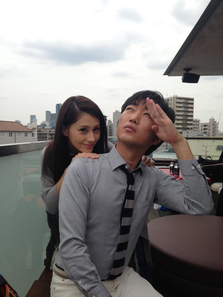 小沢一敬 A Twitter 今夜深夜25時40分から東京mxで新番組 The House 始まります Mcは小沢とダレノガレ先生です 秋は少しくらい夜更かし賛成 Http T Co Kpvryu9epm