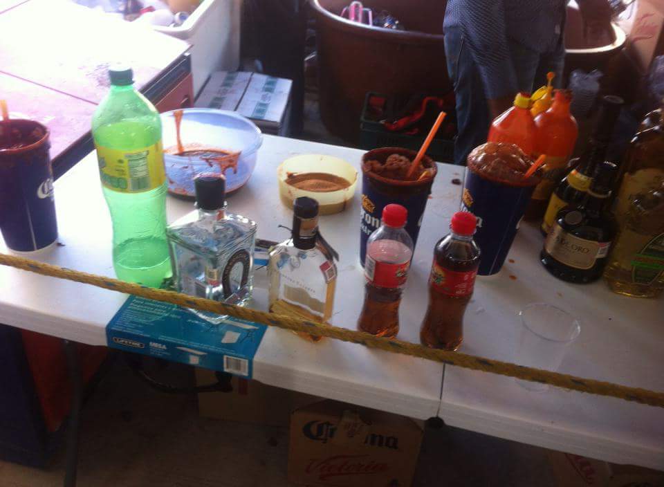 KomanderM4's tweet photo. La parranda de los amigos http://t.co/i3VOvsspxo