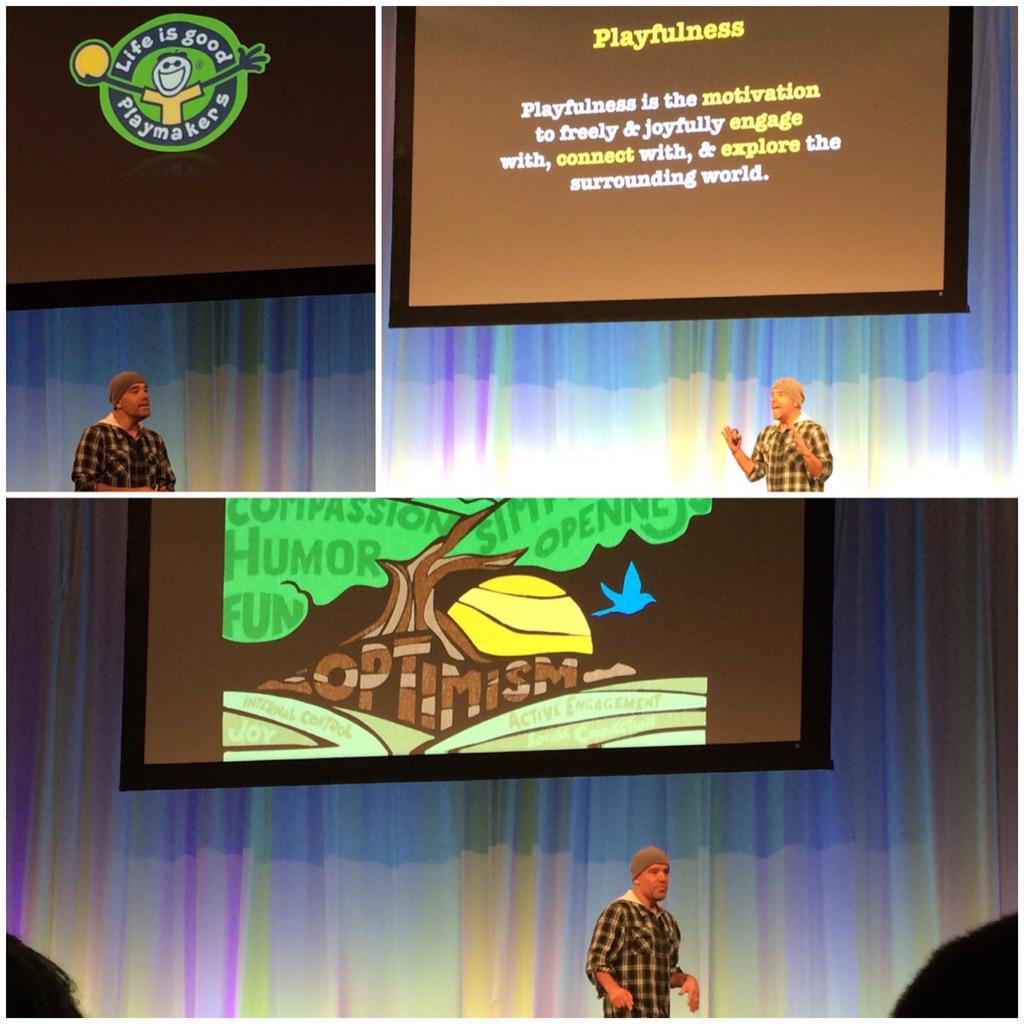 gallme09's tweet photo. "It's about connection, not perfection." Steve Gross @Lifeisgood talking engagement. #SWFSummit #LifeAtKohls http://t.co/wQHXt8rG2M