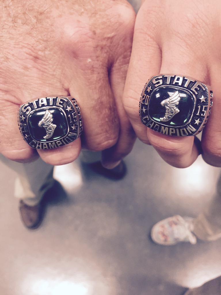 RheaCoAthletics's tweet image. Nice start to a Monday. Celebrating Chase Sholl's state decathlon championship. #ringtime