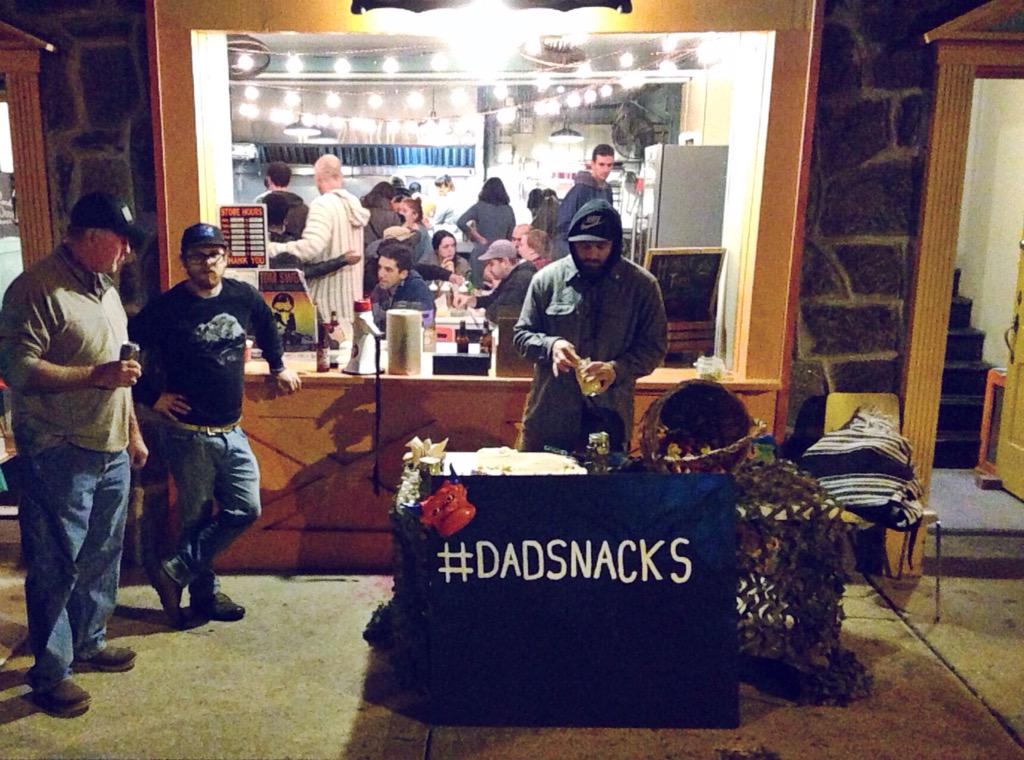 garyducket's tweet photo. raising dad snack awareness at @HonestToms. http://t.co/CASHVXT8Bn