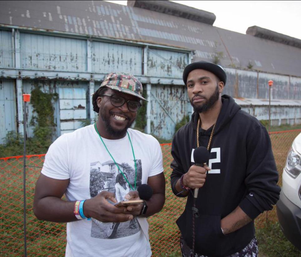 KnowledgeBuild's tweet photo. Had a good time building w/ @Motormane for the #10MinofKnowledge podcast. Listen &amp; #BeInspired http://t.co/CNfV6sNoYM http://t.co/onePG5Prx1