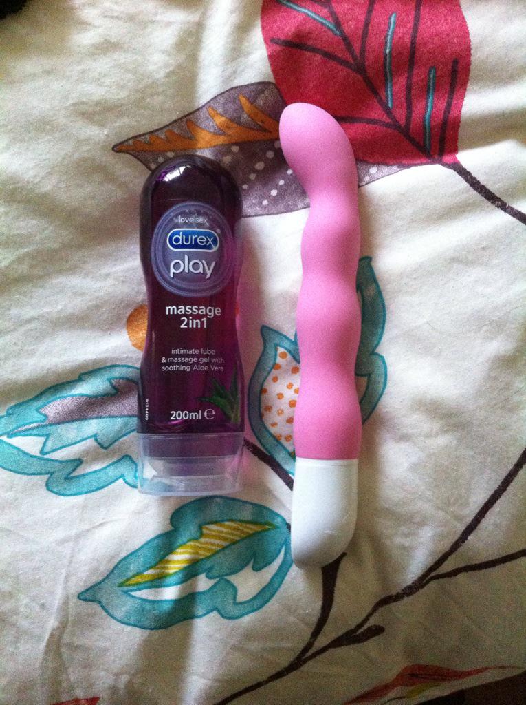 juliedavis08's tweet photo. R will he prefer this??#thinkiwill http://t.co/cgEoHeuC4S