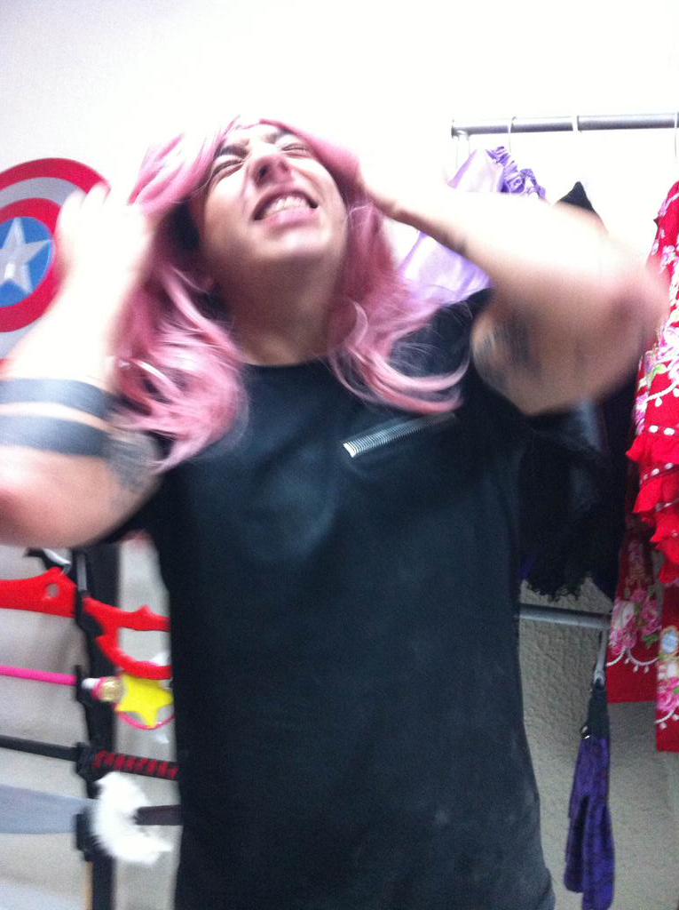 AppaCosplay's tweet photo. Recuerdas como pusiste tu primer wig??? XD #cosplay #wigs #blondehair http://t.co/Hch8jEYiZA