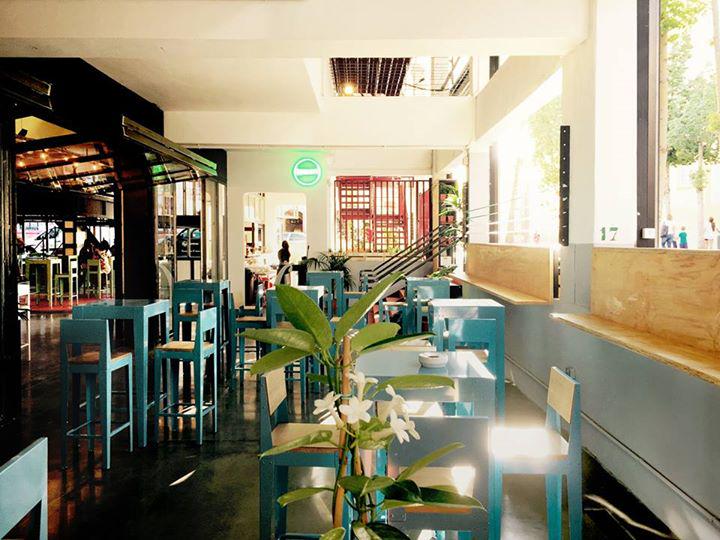 DesignClub_'s tweet image. Colección Custom by Design Club, disponible en el recién inaugurado @MercaMercedMLG #Malaga #design #furniture