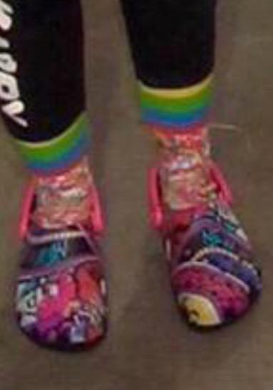 showerofbiebs's tweet photo. What are THOOOSSSEE http://t.co/7D7dl6Tfc2