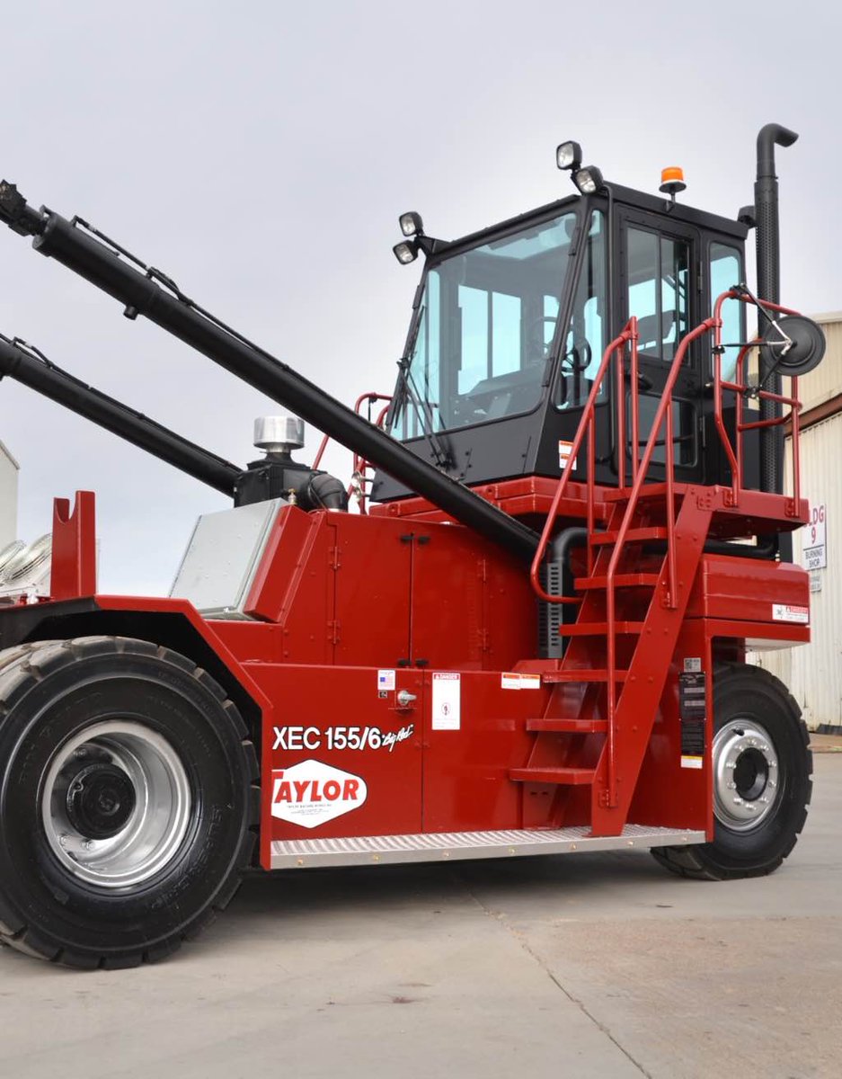 Taylor_Machine's tweet photo. We've been designing & manufacturing Container Handlers since 1966. #EmptyContainerHandlers http://t.co/8gs1f3mcZZ http://t.co/C2exgobAnO
