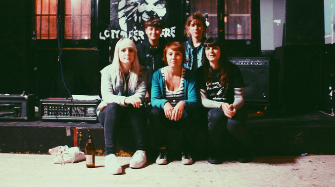 redazioneRockit's tweet photo. Ascolta in anteprima lo split tra le She Said Destroy! e le Signorine Taytituc http://t.co/jSRO9t5gH0 http://t.co/VBEUn4JJbq