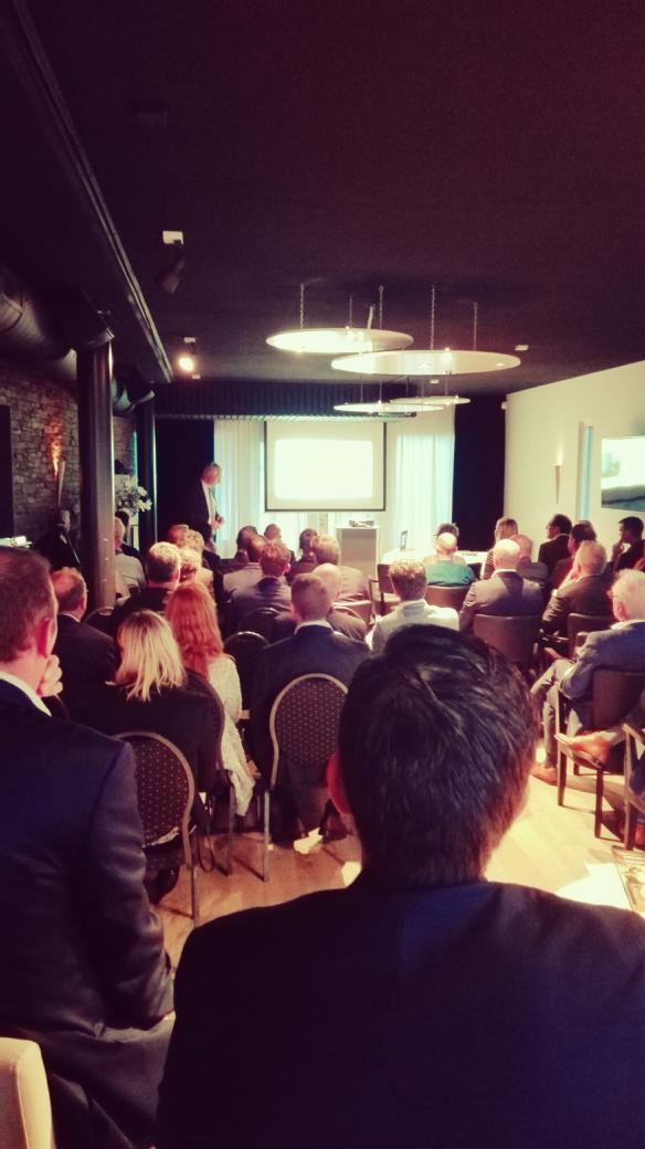 Maarten Leen trekt de aandacht van onze leden bij <a href="/marnemoende/">Marnemoende Restau</a>