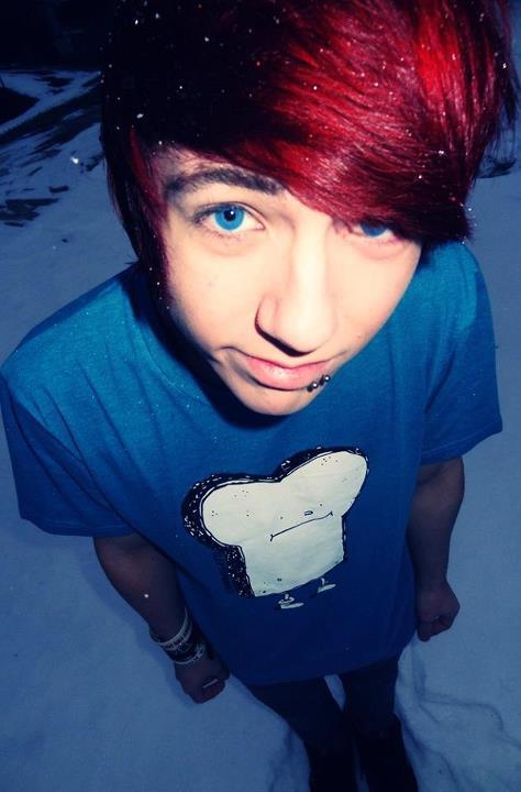 HailSatxn's tweet image. 🍂 I'm new rt please I'll feed you pizza &amp;gt;~&amp;lt; 🍂