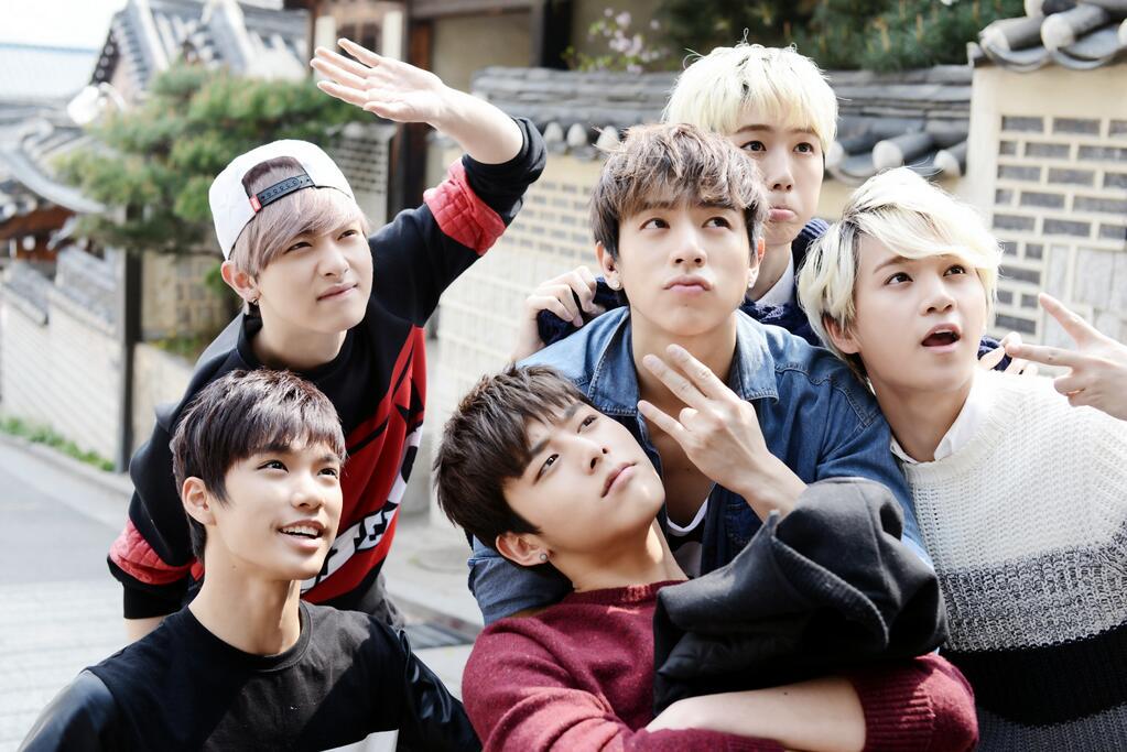 minseokookie's tweet photo. #ForeverWithCCLOWN
THANK YOU FOR EVERYTHING MY C-CLOWN BABIES
I will always be so proud of you ♡ http://t.co/kcKwP7ic9o