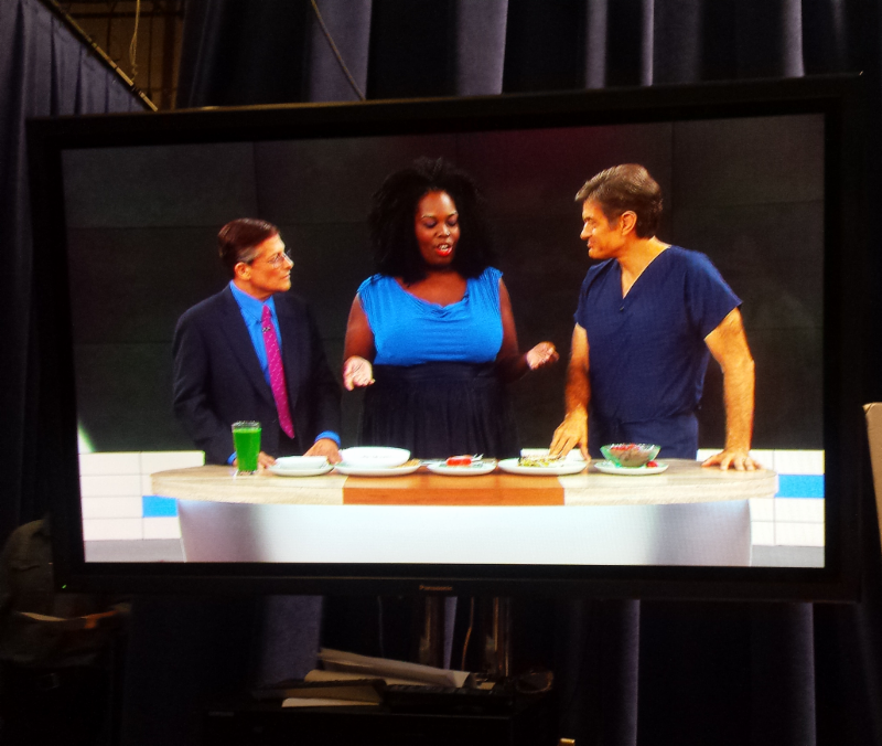 rhenotha's tweet photo. You've 30mins to DVR my Appearance on the Dr. Oz Show people! #MediaPersonality #Rowfit35 http://t.co/AnEY50G7ga http://t.co/be0uaC56N5