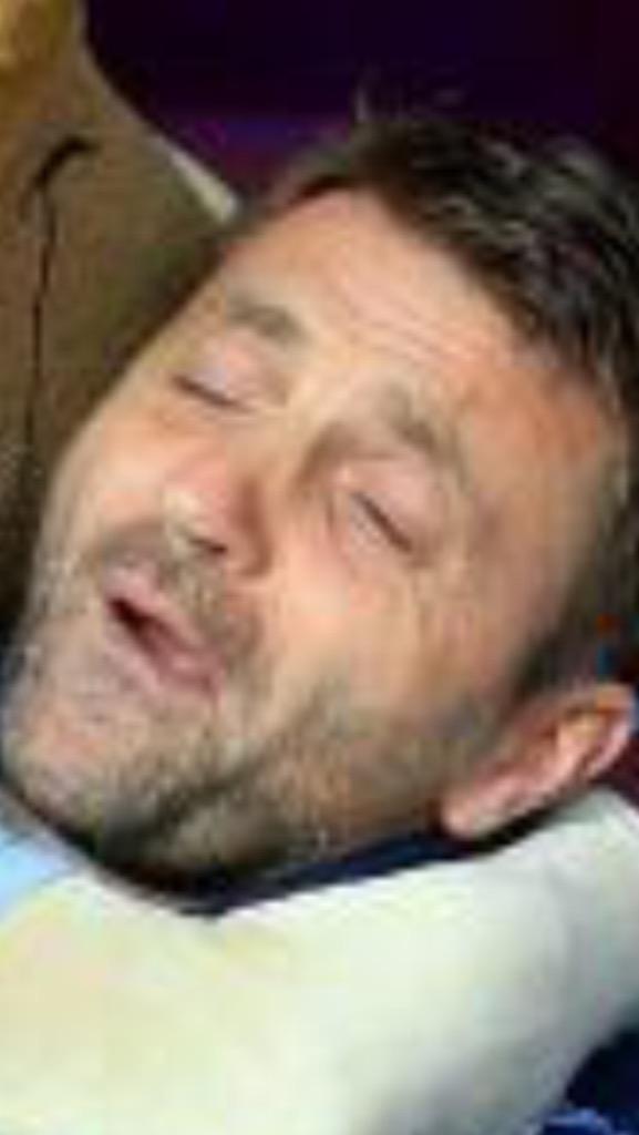 Henryoung's tweet photo. That moment, mid-cuddle, you realise your next 6 fixtures are Chelsea, Swansea, Southampton, Spurs, City &amp; Everton. http://t.co/Pzka6x71Pu