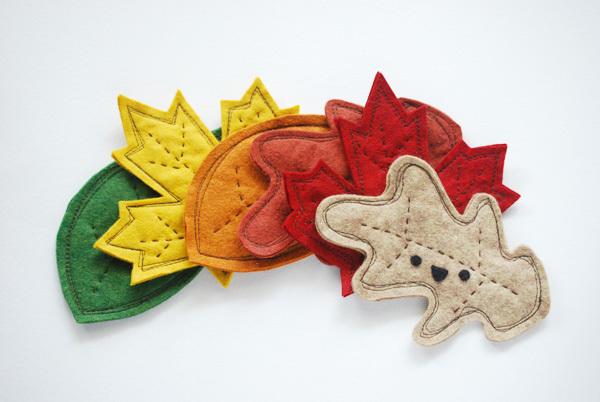 SewFun_Studios's tweet photo. We love this #DIY from @HelloBeeDotCom for felt #leaves that crinkle! http://t.co/diGzMRW40V http://t.co/HqE0E9n80D