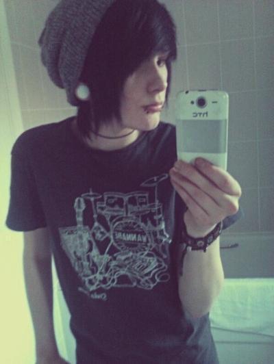 unicorn_peep's tweet photo. Taken by Jesse @Leolovesdick He's so perfect-brandon http://t.co/fTFGIQqpiK