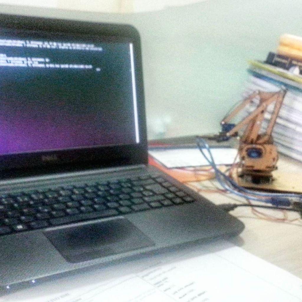 insta_arduino's tweet image. ift.tt/1KWuUk3 - Segunda!

Retomando ao projeto EDUROBOT

#ProgramacaoC

#Arduin… ift.tt/1M7DM8q