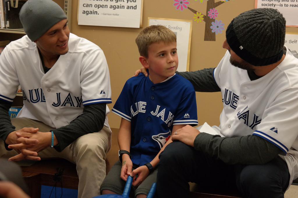 .@rgoins5 & @KPILLAR4 stopped by Warren Park P.S. and surprised 9yr old Jack with tickets for Thursday's game. http://t.co/SrHEvhDRSE