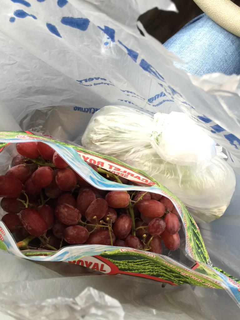 RandalJo's tweet image. What happens when @Sammo_14 forgets her food at home, my Ang sends it home with me 😋😋