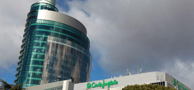EY negocia instalarse en el edificio Titania de El Corte Inglés, lo cuenta <a href="/alfonso_simon/">Alfonso Simón</a> ow.ly/T2RBe