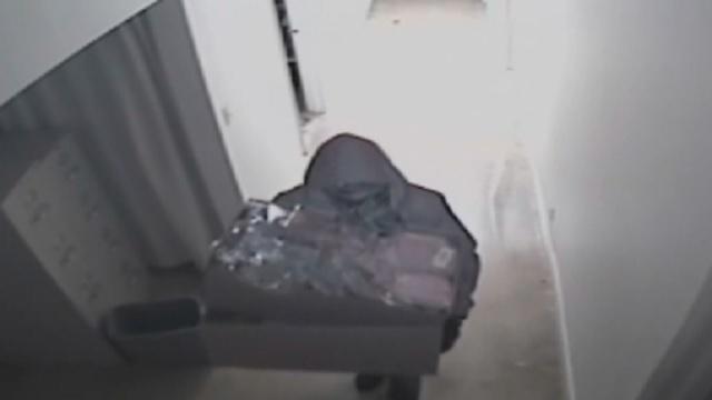 Police are looking for three burglars who stole some lingerie. bit.ly/1j9DKC3?utm_me… http://t.co/TK2TQfeFeR