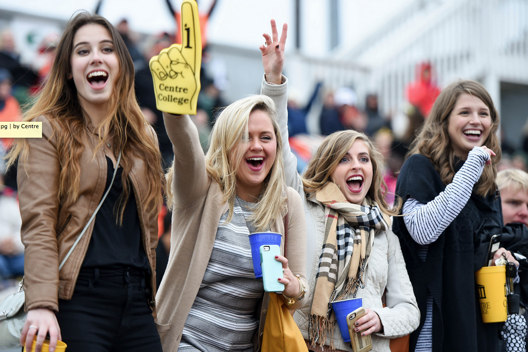 CentreCNews's tweet photo. [PHOTOS] Don't miss these great Homecoming 2015 moments! | http://t.co/NJHg60q8S9 #CentreHC15 http://t.co/oFtoFZbnW0