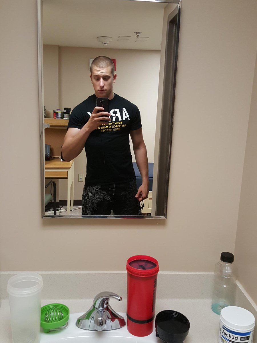 Tylerb23cc's tweet image. Bout to put in work!!