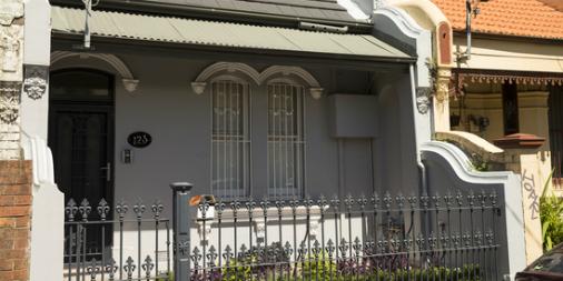 Can't quite afford your ideal suburb? Try these 7 buying tactics. rea.to/y5fu-