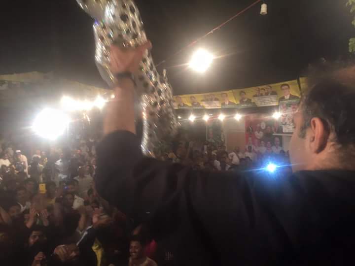 pmln_org's tweet photo. PMLN Leader @AbidSherAli Addressing huge gathering in Bajaline NA 122.
#VoteForPMLN #VoteForRoshanPakistan http://t.co/MYPBgqPO27