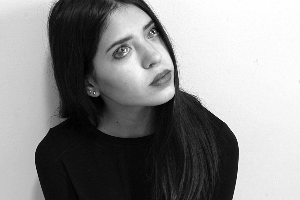 VisualesISC's tweet image. la ganadora del Segundo lugar fue @andreafierros con esta serie: