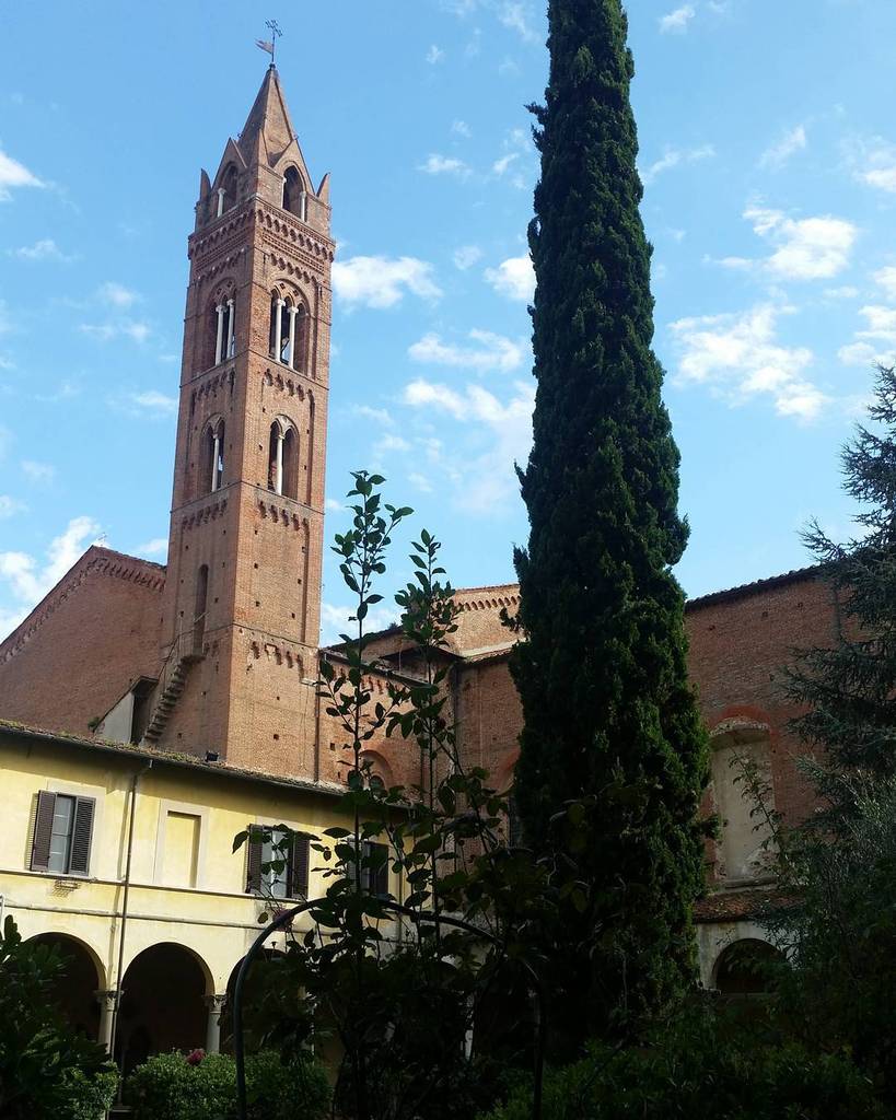 hotel_la_pace's tweet image. Thousand Faces of #Tuscany #tuscany day 3 #randomcorner #random #pisa #toscana #toskana #italy #italia #convent #sk…