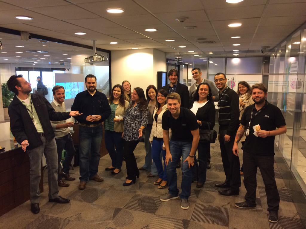 denisetafarello's tweet photo. Lets bet breakfast ! Great moments together ! Thanks @vanboni and happy #IDSFriendship #day http://t.co/sHVFvDpLcp