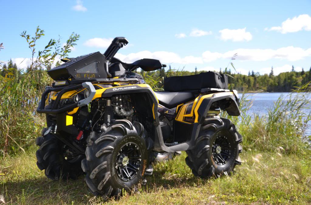 CanAm's tweet photo. #ModMondays. Would you hit the mud on this modified Outlander? Photo by: SlickJr on @HighLifter Forums http://t.co/92kMumpUYM